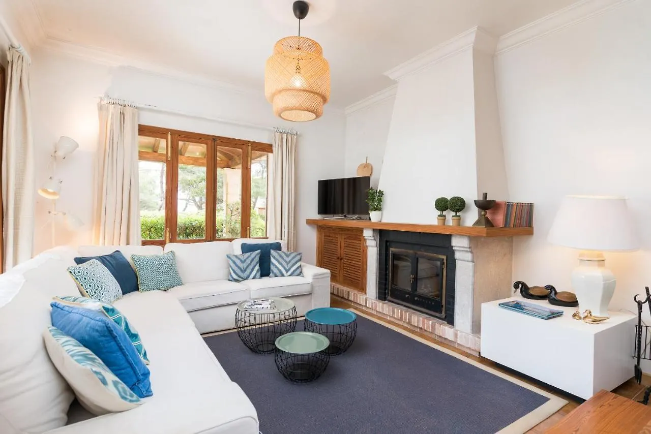 Villa Camila Para 7 Junto A Playa De Sant Pere Alcudia  Spain